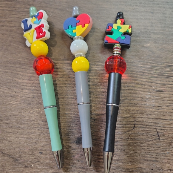🩰 Autism Awareness Beaded Pens Set - Picture 4 of 5